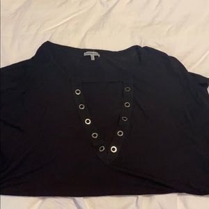 Black lose shirt